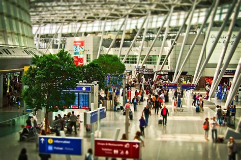 Total number of bitcoin atms / tellers in and around berlin: Bitcoin und Ethereum Geldautomat in Flughafen Amsterdam Schiphol aufgestellt - Thomas J. Ackermann