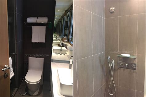 Lengkapkan bilik mandi anda dengan kabinet atau cermin bergaya dari koleksi reka bentuk kami. Susun Atur Bilik Air | Desainrumahid.com
