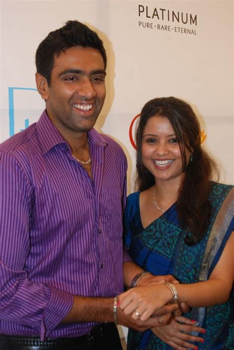 Still married to his wife prithi narayanan? Cricketer Ravichandran Ashwin with Wife Prithi Narayanan ...