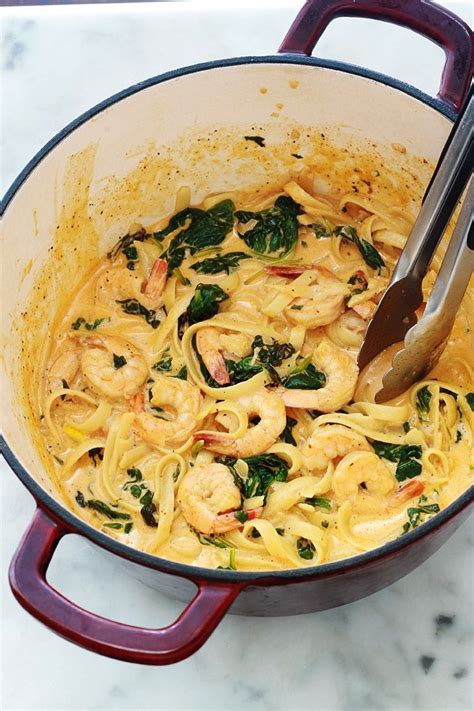 Pâtes aux crevettes sauce crémeuse aux épinards Recette