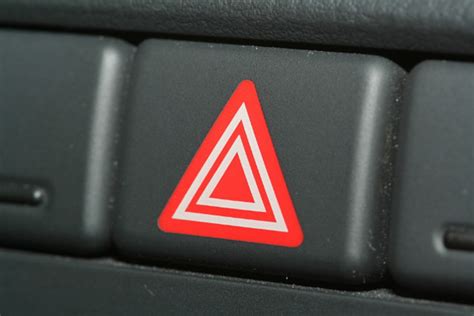 When Is It Appropriate To Use Hazard Lights Car Keys