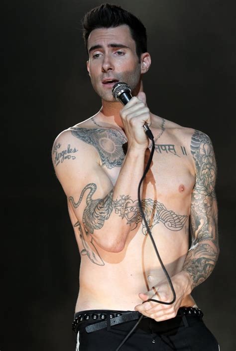 Adam Levine Shirtless Pictures Popsugar Celebrity Photo