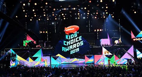 Nickelodeons 2019 Kids Choice Awards Premiere Pulls A Crowd