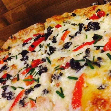 They add way too many things that are unnecessary when they aren't succeeding. Mellow Mushroom - Pizza Place in Rocky River