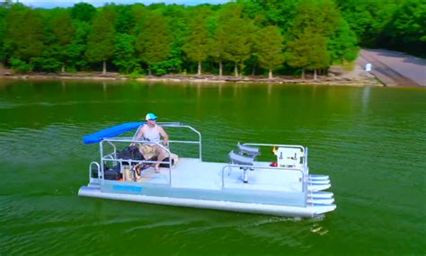 Hotwoods Pontoon Boats Reviews Features And Drawbacks