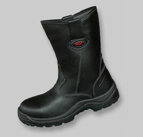 Safety shoes oscar establish in year 1970, the preeminent safety shoes manufacturer in south east asia. Oscar Safety Shoes 808 - 93A Lightweight Series