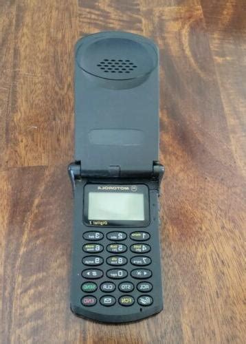 Vintage Motorola Startac Swf0331a Flip Cell Phone