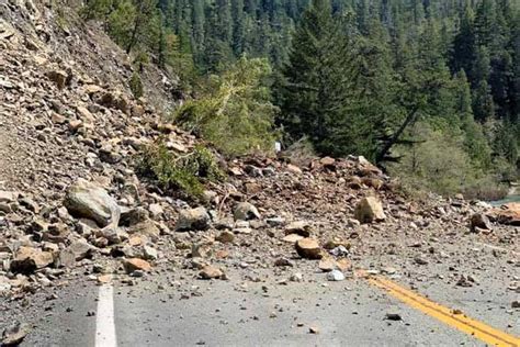 Large Rock Slide Closes Hwy 199 For Over 2 Hrs Wild Coast Compass