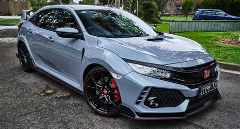 Driven 2019 Honda Civic Type R Does What No Other Hot Hatch Can