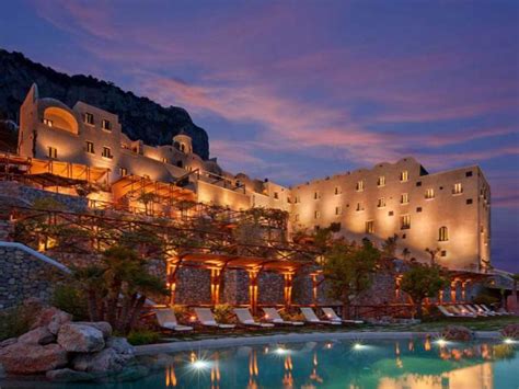 9 Most Romantic Cliffside Hotels And Resorts In The World Places