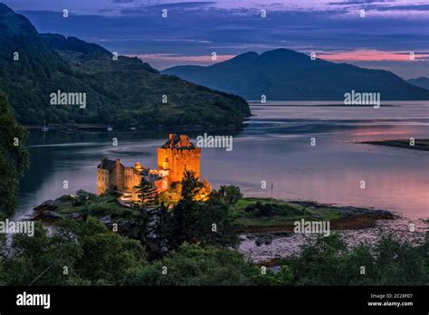 Eilean Donan Castle Stock Photo Alamy