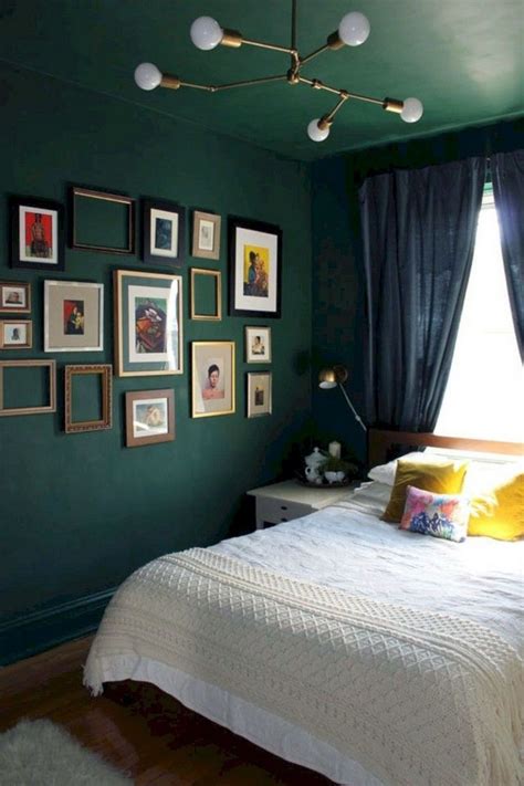 Dark Green Bedroom Walls A Trendy Choice For Your Relaxing Space