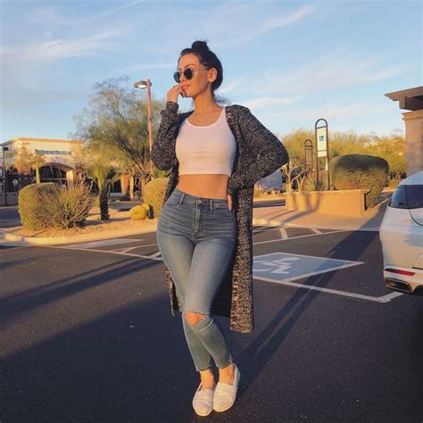 Pin By Myrka Escobar On Sssniperwolf Cute Outfits With Jeans Hot