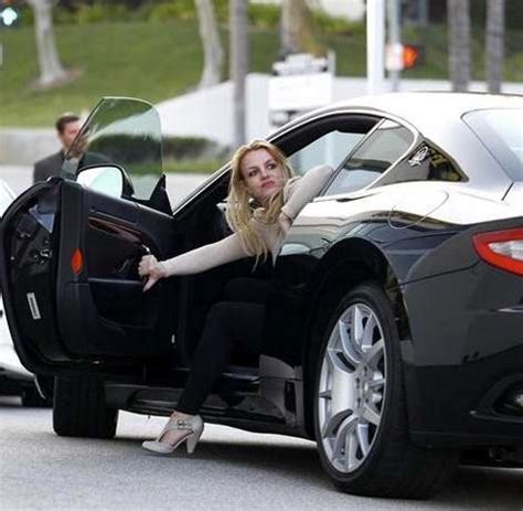 Britney Spears Getting Out Of Her Car Car Images On