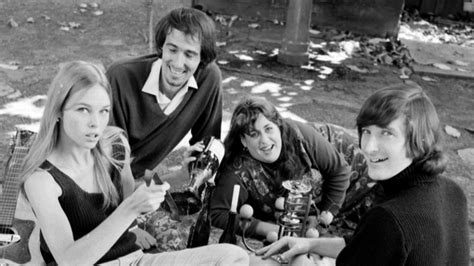 The Tragic Death Of The Mamas And The Papas Cass Elliot