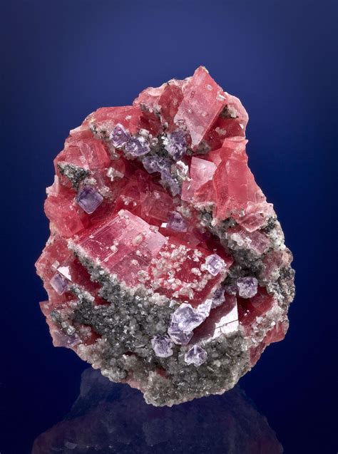 Rhodochrosite With Fluorite And Apatite Irocks Fine Minerals