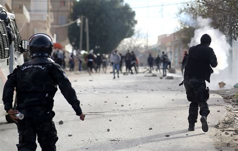 Is Revolutionary Fervor AfireAgainin Tunisia The New Yorker
