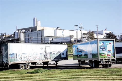 Dean Foods Bankruptcy Doesnt Sour Washington County Dairy Farmers On