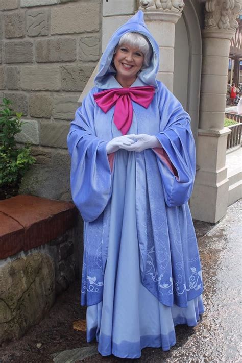 Fairy Godmother Updated Look October 2017 At Magic Kingdom From Unofficia Fairy Godmother