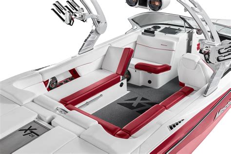 Mastercraft Introduces Largest Xt Crossover Boat The Xt25