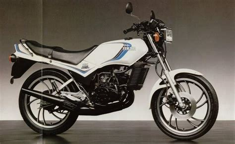 Claimed horsepower was 16.63 hp (12.4 kw) @ 9000 rpm. Yamaha Rd 125