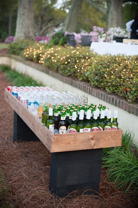 Picnic Style Wedding Creative Way To Serve Drinks Diy Outdoor Bar
