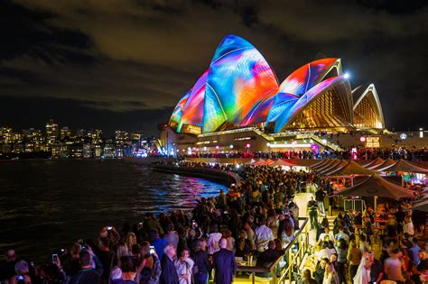 gallery of the sydney opera house comes to life literally with vivid sydney light show 5
