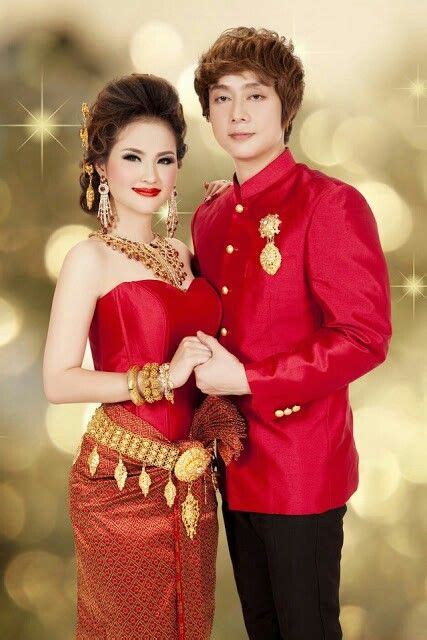 Khmer Singers Sokun Nisa And Nop Banharith In Traditional Khmer Wedding Embellishment By Nop