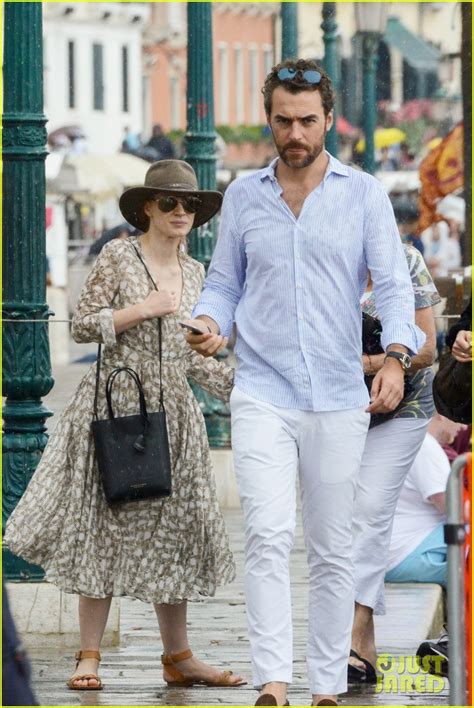Jessica chastain with her husband gian luca passi de preposulo in new york 04/11/2021. Jessica Chastain & Boyfriend Gian Luca Passi de Preposulo ...