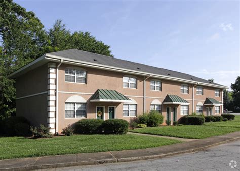 Use our detailed filters to find the perfect place, then get in touch with the property manager. 2 Bedroom Apartments for Rent in Carrollton, GA | ForRent.com