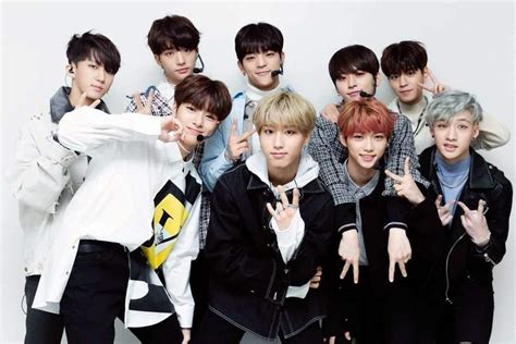 5 Reasons You Should Be Stanning Stray Kids Stray Kids Amino