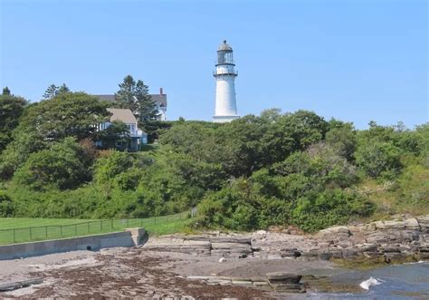 A Complete Guide To Cape Elizabeth Lighthouse Two Lights Photos
