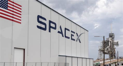Musks Spacex Raises 750m In New Funding