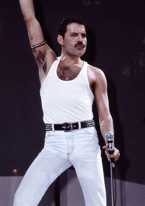 Inside Freddie Mercurys Final Days And Death At 45 From Aids