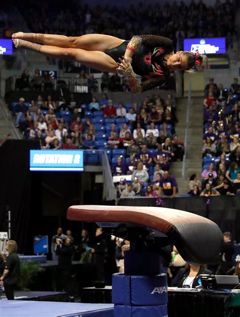 Peng Peng Lee Clinches Ncaa Title For Ucla Gymnastics With Perfect 10