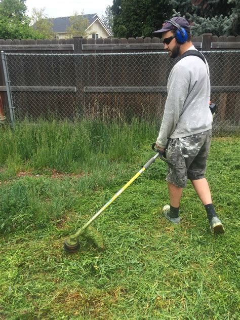 Few tools offer the kind of performance and convenience that a weed whacker does. Our First Fixer Upper: House Makeover (Exterior Picture Tour)