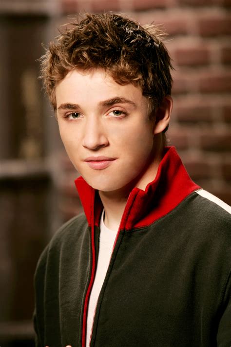 Kyle Gallner Photo Gallery High Quality Pics Of Kyle Gallner Theplace