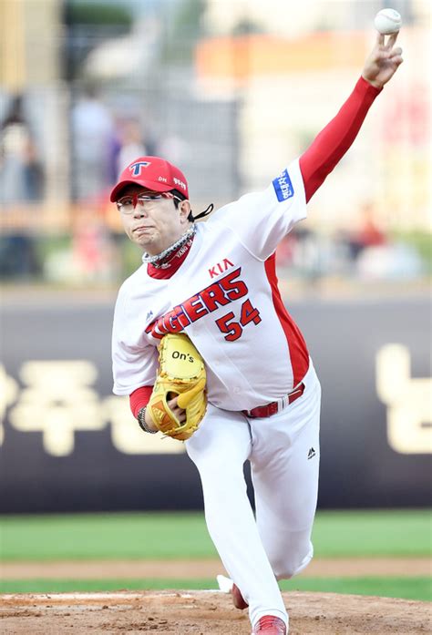 Mlb umpires should be mic'd up to explain reviews and ejections. "타이거즈 기록 꼭 깨기를"…양현종이 '선동열-이강철'로 ...
