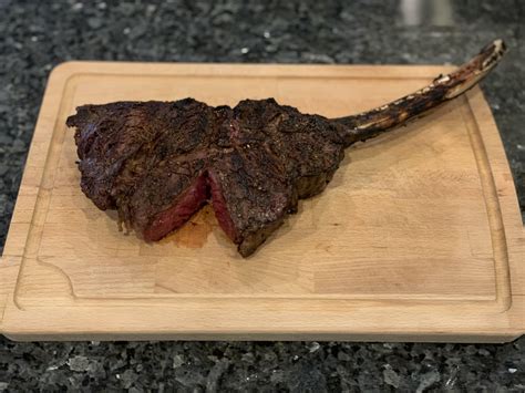 Wagyu Tomahawk Ribeye Medium Rare R Grilling