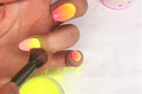 How To Do Summer Ombre Nails Using Dip Powder Dipwell
