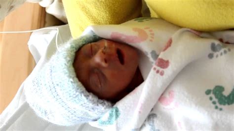 Preemie Born At 29 Weeks Just A Few Days Old Has The Hiccups Youtube