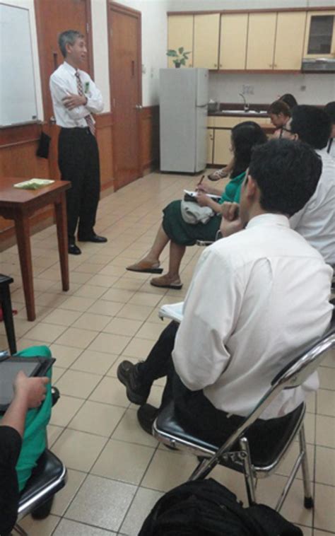 Guru profesional haram hukumnya melakukan aktivitas malapraktik. Apakah Anda Seorang Guru yang Efektif?