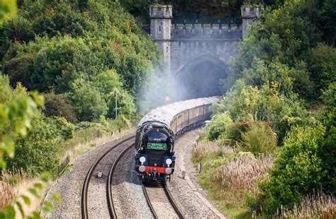 The British Pulman Steam Locomotive Arrives Into Bath Somerset Live