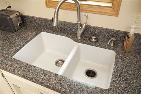 Best Pull Down Kitchen Faucet Under $200 - Moen Kitchen Faucet
