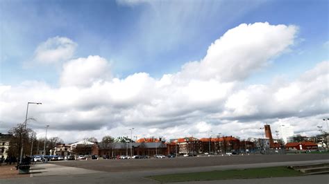 A developer named parrot043 has its hand to the google camera 7.3 app and shares the mod variants of the gcam 7.3 apk for various android models. Huawei P40 Pro timelapse 02 - YouTube