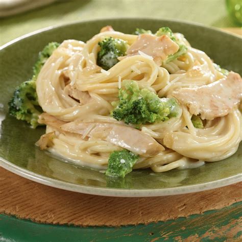 Pasta With Creamy Chicken And Broccoli Recipe From H E B