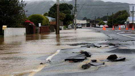 Hutt Valley takes a pounding as floods follow earthquake | Stuff.co.nz
