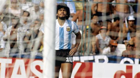 Diego Armando Maradona La Leyenda 1960 ∞ Espn