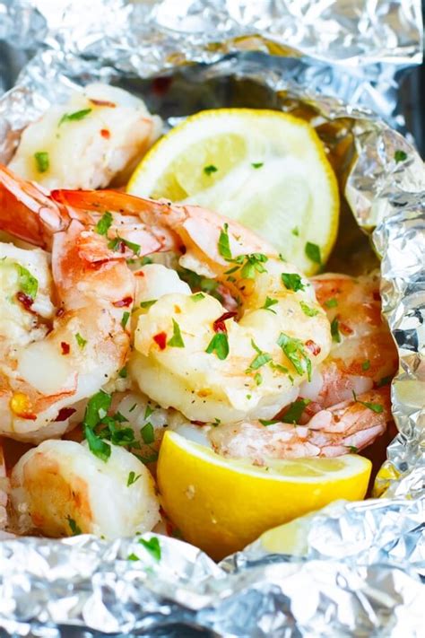 Shrimp foil packets are my kind of dinner. Keto Foil Pack Meals! Easy Low Carb 30 Minute Foil Packet ...
