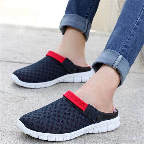 Mens Mesh Sandals New Summer Breathable Beach Sandals Slip On Men